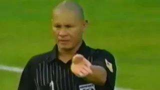 Falleció Lucien Bouchardeau, el recordado árbitro que dirigió duelo entre Chile e Italia en Francia 98