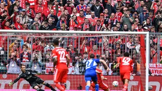 Bayern Munich recuperó sensaciones con goleada sobre Schalke y sigue líder de la Bundesliga