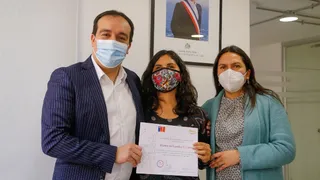 Atleta paralímpica Margarita Faúndez fue premiada con una beca para estudiar inglés