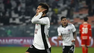 ¡Qué golazo! Solari metió la gambeta y anotó el segundo de Colo Colo ante Inter de Porto Alegre