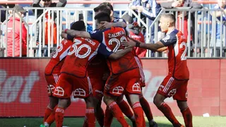 La U logró un triunfazo ante Huachipato y metió presión en la cima del Campeonato