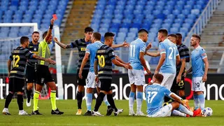 La agresión de Ciro Inmobile a Vidal que le costó la roja en el duelo de Inter y Lazio