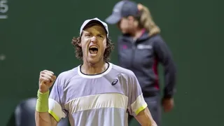 ¿Dónde y a qué hora ver el partidazo entre Nicolás Jarry y Casper Ruud en Roland Garros?