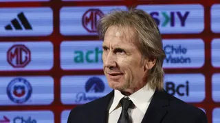Ricardo Gareca adelantó que pueden haber “sorpresas” en la nómina de La Roja en marzo