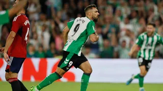Betis de Pellegrini aguantó con uno menos ante Osasuna para sumar su tercera victoria seguida