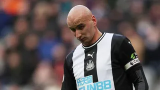 Capitán de Newcastle admitió que no jugaría por Leeds debido al ritmo que exige Marcelo Bielsa