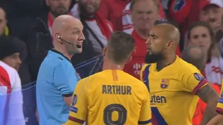 Medios españoles criticaron desempeño de Arturo Vidal en triunfo de Barcelona