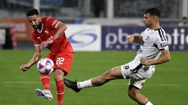 Prensa argentina aprobó el estreno de Mauricio Isla con la camiseta de Independiente