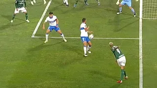 “Es una mano de bloqueo”: Conmebol liberó diálogo con el VAR en penal de la UC