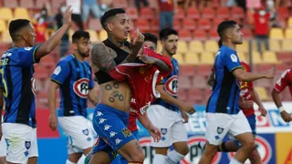 Unión Española venció en la agonía a Huachipato en accidentado partido en Santa Laura