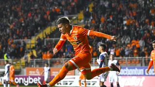 Everton anunció a Felipe Villagrán como primer refuerzo para el 2024