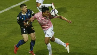 Huachipato sumó su quinta derrota seguida y está en zona de descenso directo tras caer con Everton