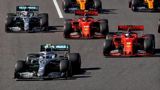 Bottas tuvo espectacular largada y dominó el circuito de Suzuka en Japón