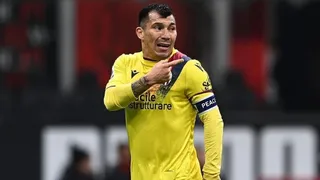 Gary Medel actuó en victoria de Bologna sobre Sampdoria en la Serie A