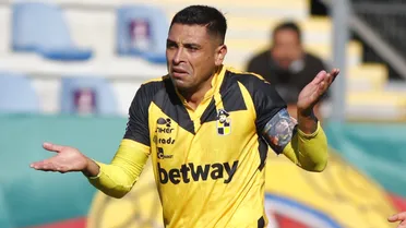 Gonzalo Jara avanzó negociaciones para dejar Coquimbo y fichar por La Serena