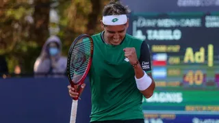 Tabilo logró el mejor triunfo de su carrera ante Coria y avanzó a semifinales en Concepción
