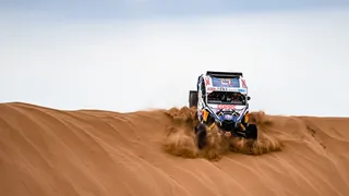 Francisco “Chaleco” López fue segundo y mira de cerca el liderato en el Dakar