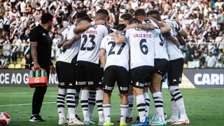Gary Medel y Pablo Galdames vieron acción en victoria de Vasco da Gama