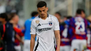 Colo Colo recibe duro castigo por los incidentes ante U Católica: el millonario monto que deberá pagar