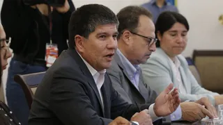 Pablo Milad llegó a La Moneda para reunirse con el subsecretario de Interior