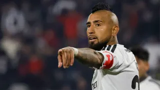 Colo Colo busca revertir su castigo en Libertadores: el informe que prepara Blanco y Negro