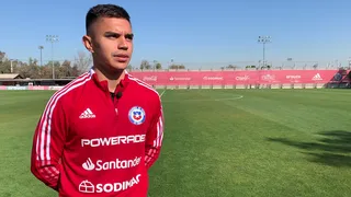 Vicente Pizarro y la sub 23: Tenemos que jugar lo más posible en los clubes para poder estar acá