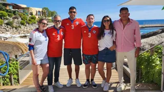 Guillermo Maripán celebró las Fiestas Patrias en Mónaco con Sergi Arola y Rodrigo Gallina