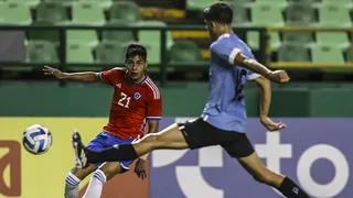 La Roja sufrió una dura derrota ante Uruguay y se complicó en el Sudamericano sub 20