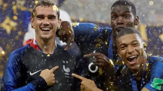 Paul Pogba y Antoine Griezmann celebraron “a lo mexicano” en el camarín de Francia