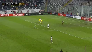 Sebastián Villa aprovechó un grosero error de Maximiliano Falcón para estirar la ventaja de Boca