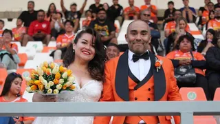 Recién casados llegaron a Calama para ver el retorno de Cobreloa a Primera División