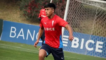 ¡”Refuerzo” de emergencia! Tiene 16 años e ilusiona a los hinchas de la UC en Copa Chile
