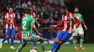 Atlético de Madrid frenó con goleada a Real Betis de Bravo y Pellegrini