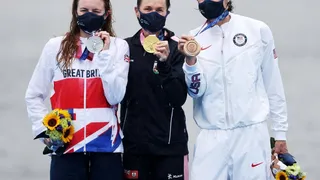Flora Duffy ganó la primera medalla de oro para Bermudas en Tokio 2020 en el Triatlón femenino