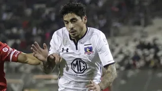 La millonaria multa que deberá pagar Colo Colo a la FIFA por traspaso de Bryan Carvallo