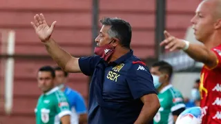 La ANFP se contactó con Ronald Fuentes en la búsqueda de DT para la Roja