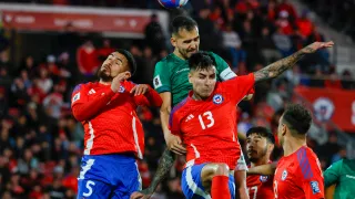 Golpe al mercado: La figura de La Roja que negocia en secreto con Colo Colo