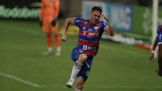 Fortaleza contó con un gol de Angelo Henríquez para eliminar a Sao Paulo y avanzar a semis en la Copa de Brasil