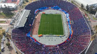 Marco Enríquez-Ominami enciende la ilusión azul: reveló conversaciones con alcaldesa para el estadio de la U de Chile