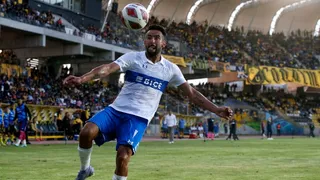 Mauricio Isla tuvo cena de despedida con compañeros de la UC