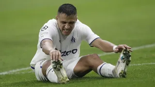 Alexis zafó de las críticas de la prensa francesa tras fracaso de Marsella en Champions