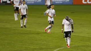 “Chilealbo”: La amarga goleada que sufrió Colo Colo ante Ñublense en Chillán