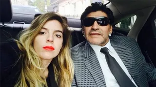 Hija de Maradona criticó serie sobre su padre: Se dieron cuenta tarde que el actor era diestro