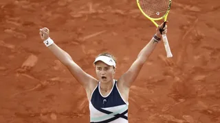 Krejcikova se citó con Pavlyuchenkova en la final tras eliminar a Sakkari en Roland Garros