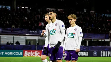 Gabriel Suazo falló un decisivo penal en eliminación de Toulouse en Copa de Francia