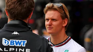 Amigo y ex jefe de Michael Schumacher: “Mick es mejor que media parrilla de F1, pero su apellido es una desventaja”