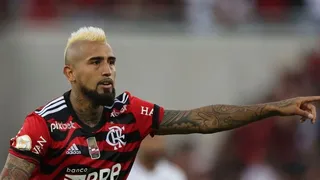 Flamengo de Arturo Vidal enfrenta a Sao Paulo en la semifinales de la Copa de Brasil