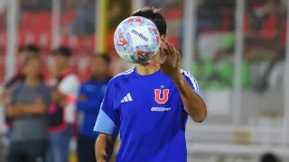 Un ex Selección y un DT en crisis: Los dos “bombazos” que busca la U tras el adiós de Paqui