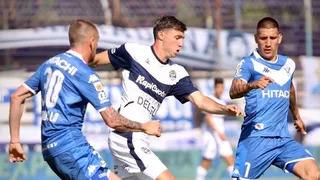 Sin Pablo Galdames, Vélez rescató un empate ante Gimnasia en Argentina