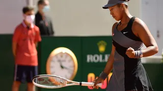 Naomi Osaka logró un esforzado triunfo en su estreno en Roland Garros ante Patricia Maria Tig